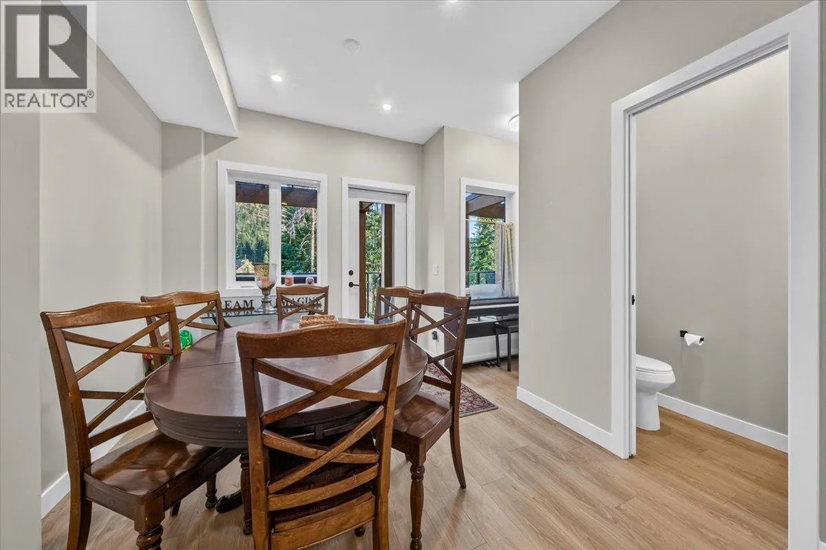 2116 Panorama Drive Unit# 102