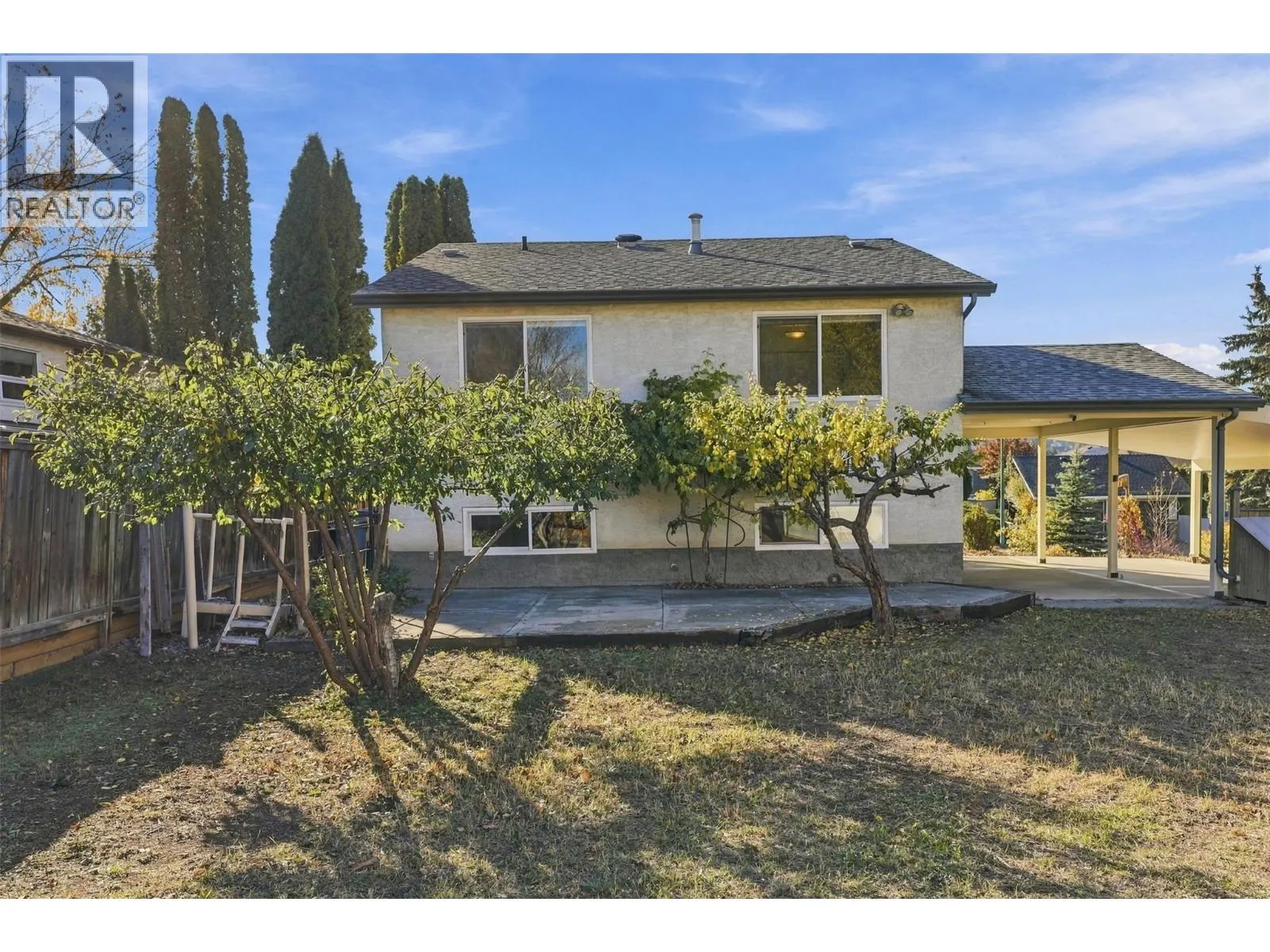 1923 Gladstone Drive