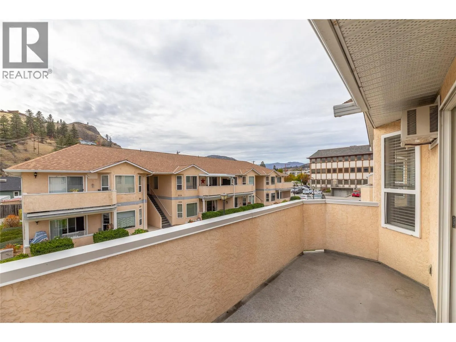 13014 ARMSTRONG Avenue Unit# 208