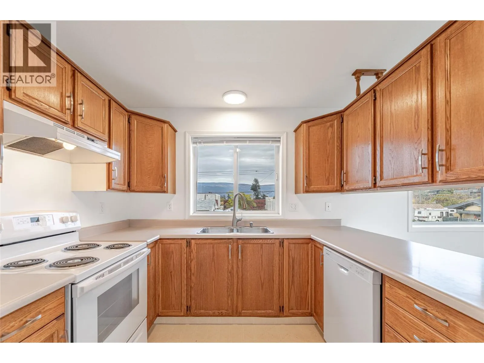 13014 ARMSTRONG Avenue Unit# 208