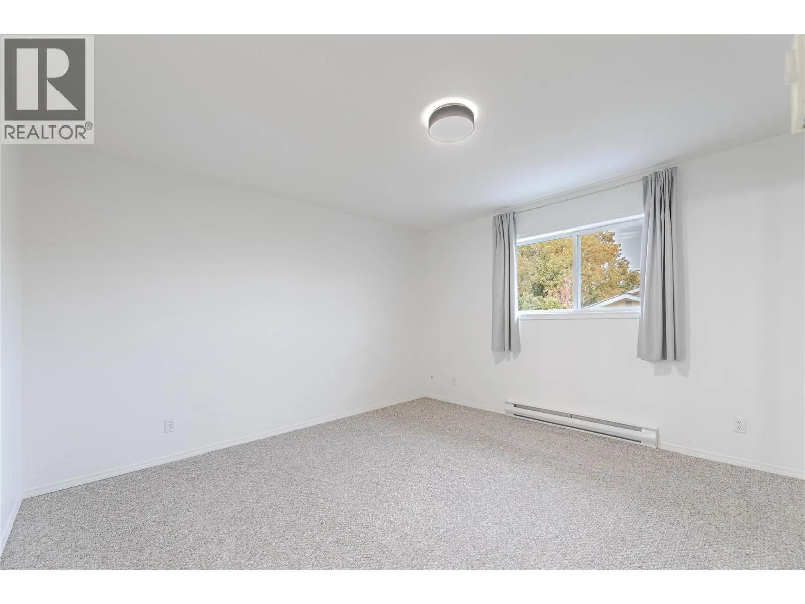 13014 ARMSTRONG Avenue Unit# 208