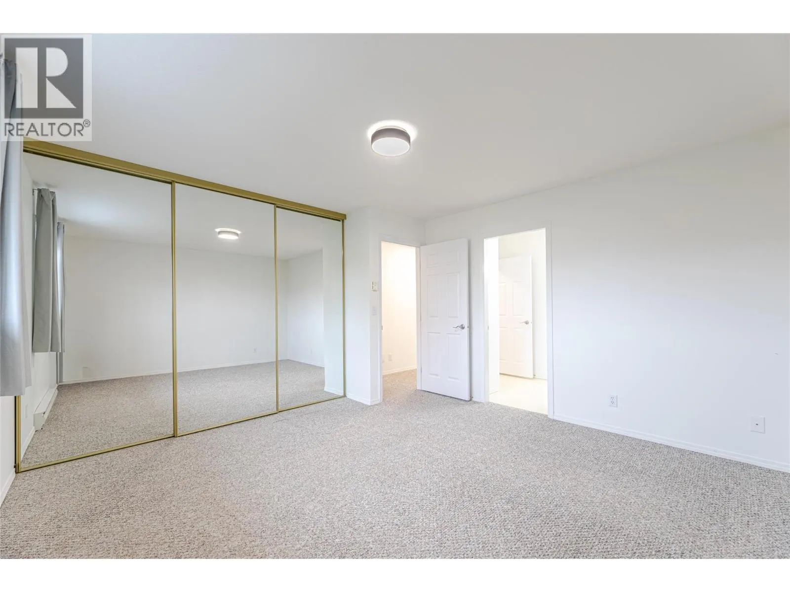 13014 ARMSTRONG Avenue Unit# 208