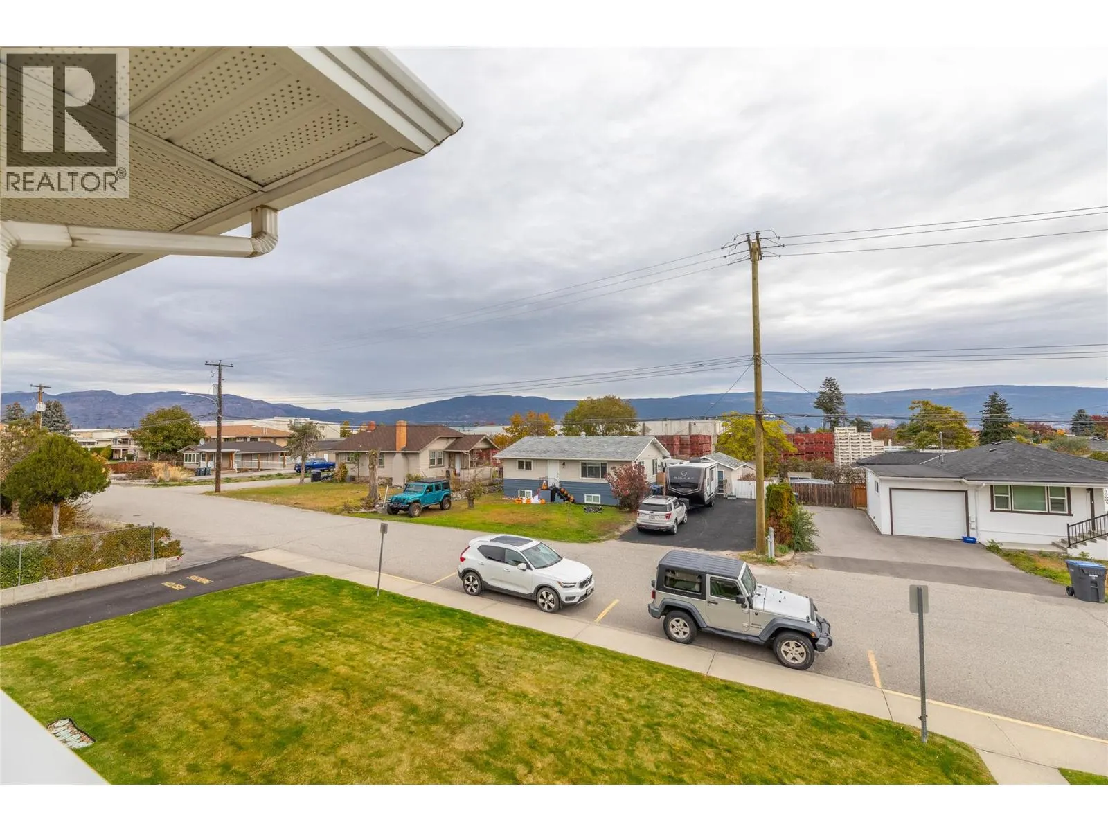 13014 ARMSTRONG Avenue Unit# 208