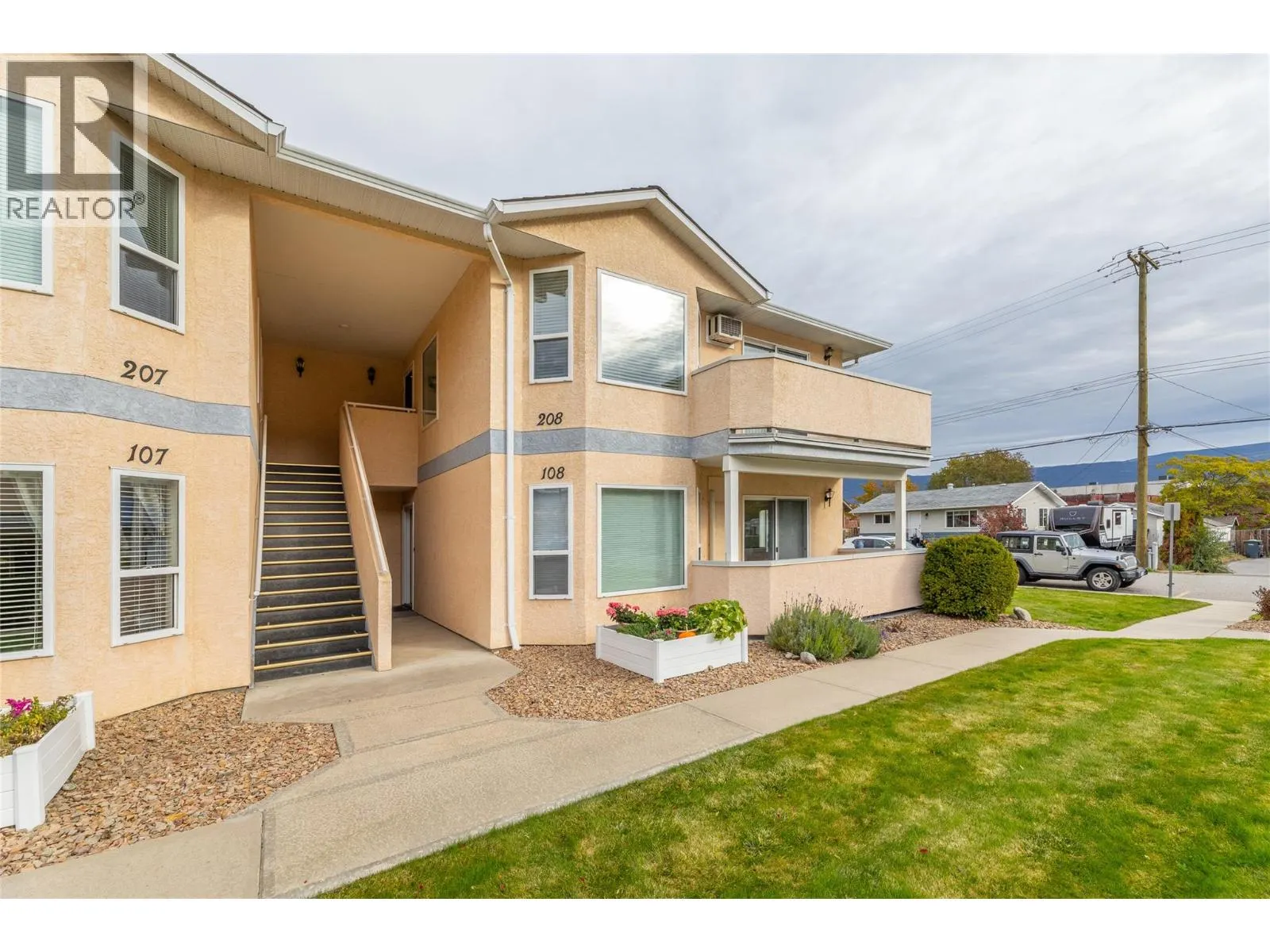 13014 ARMSTRONG Avenue Unit# 208