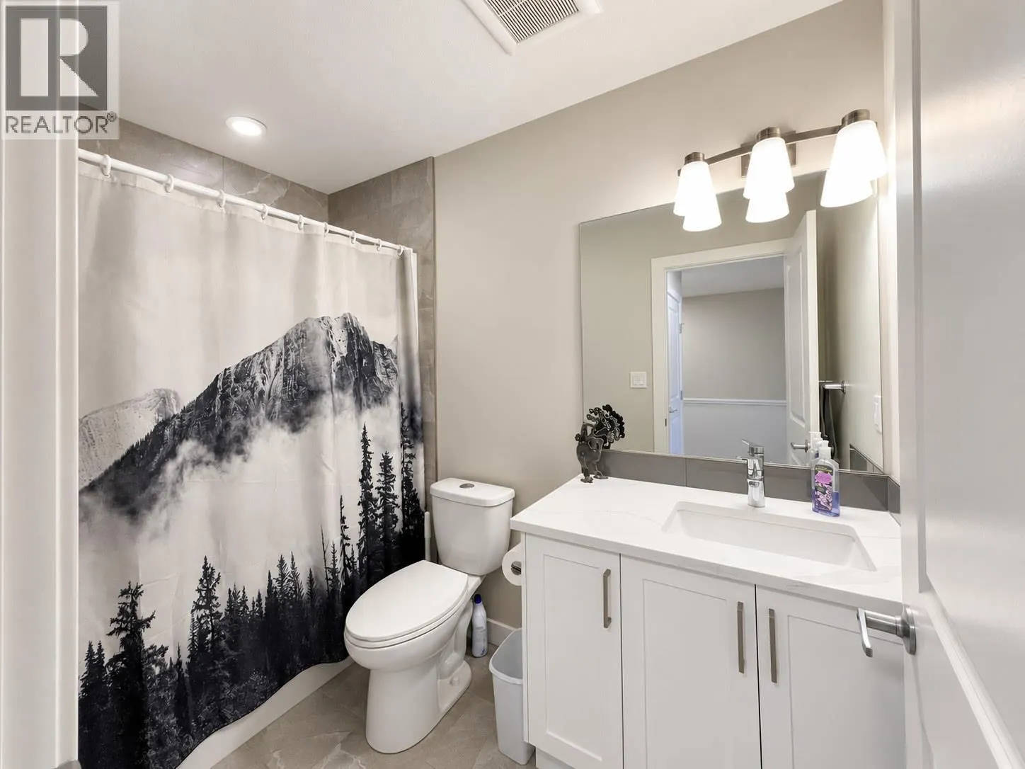 810 6th Avenue Unit# 2