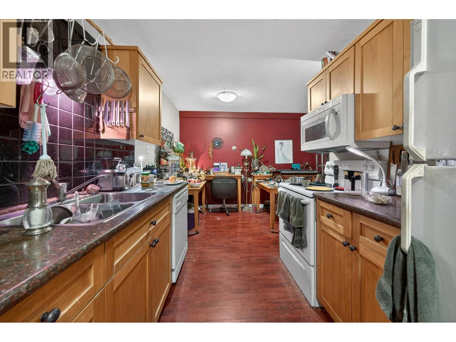 1560 Summit Drive Unit# 106