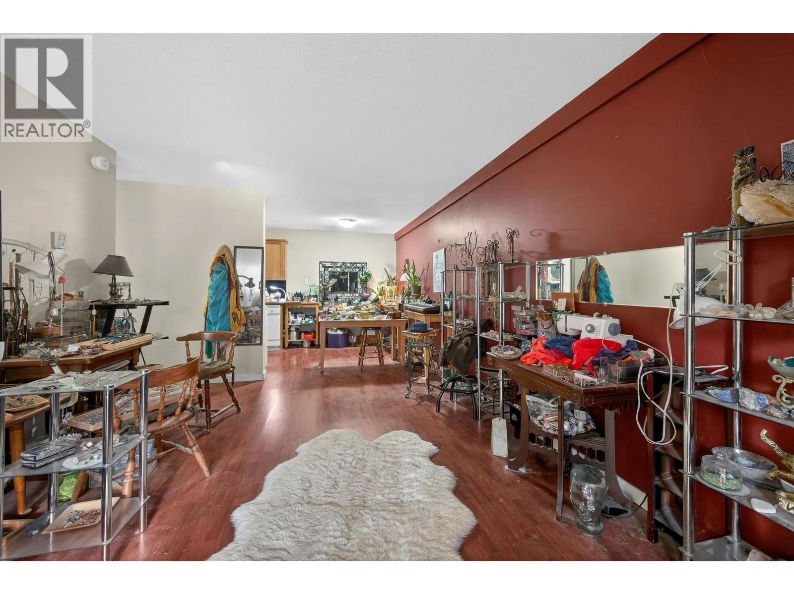 1560 Summit Drive Unit# 106