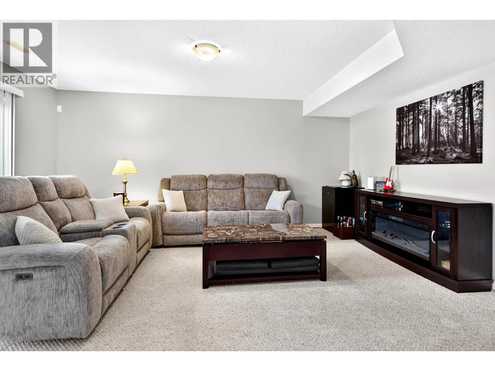 1104 Quail Drive Unit# 6
