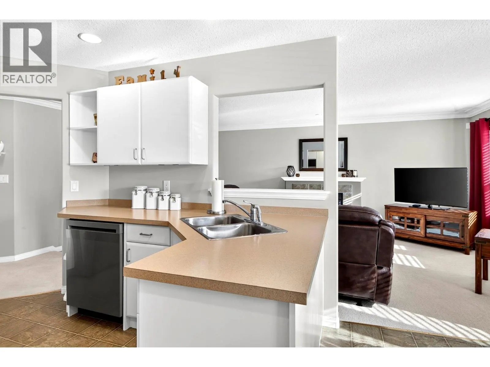 1104 Quail Drive Unit# 6