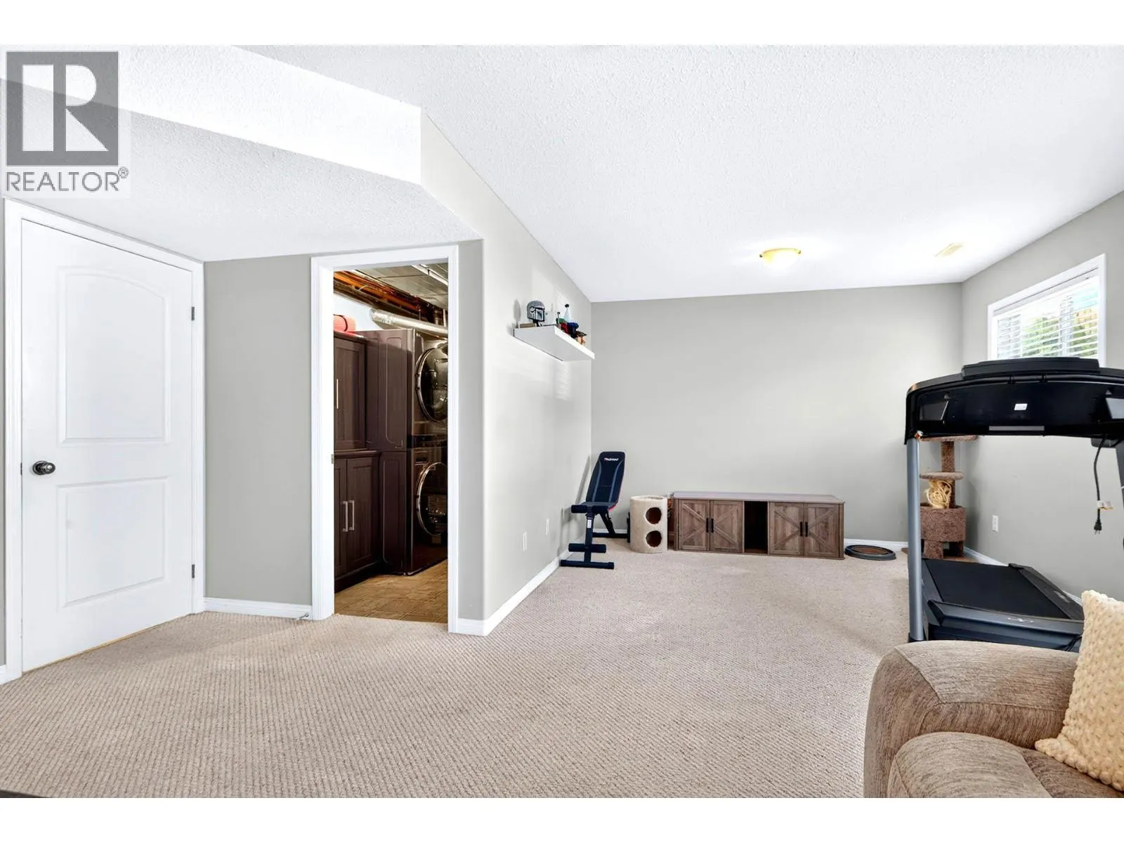 1104 Quail Drive Unit# 6