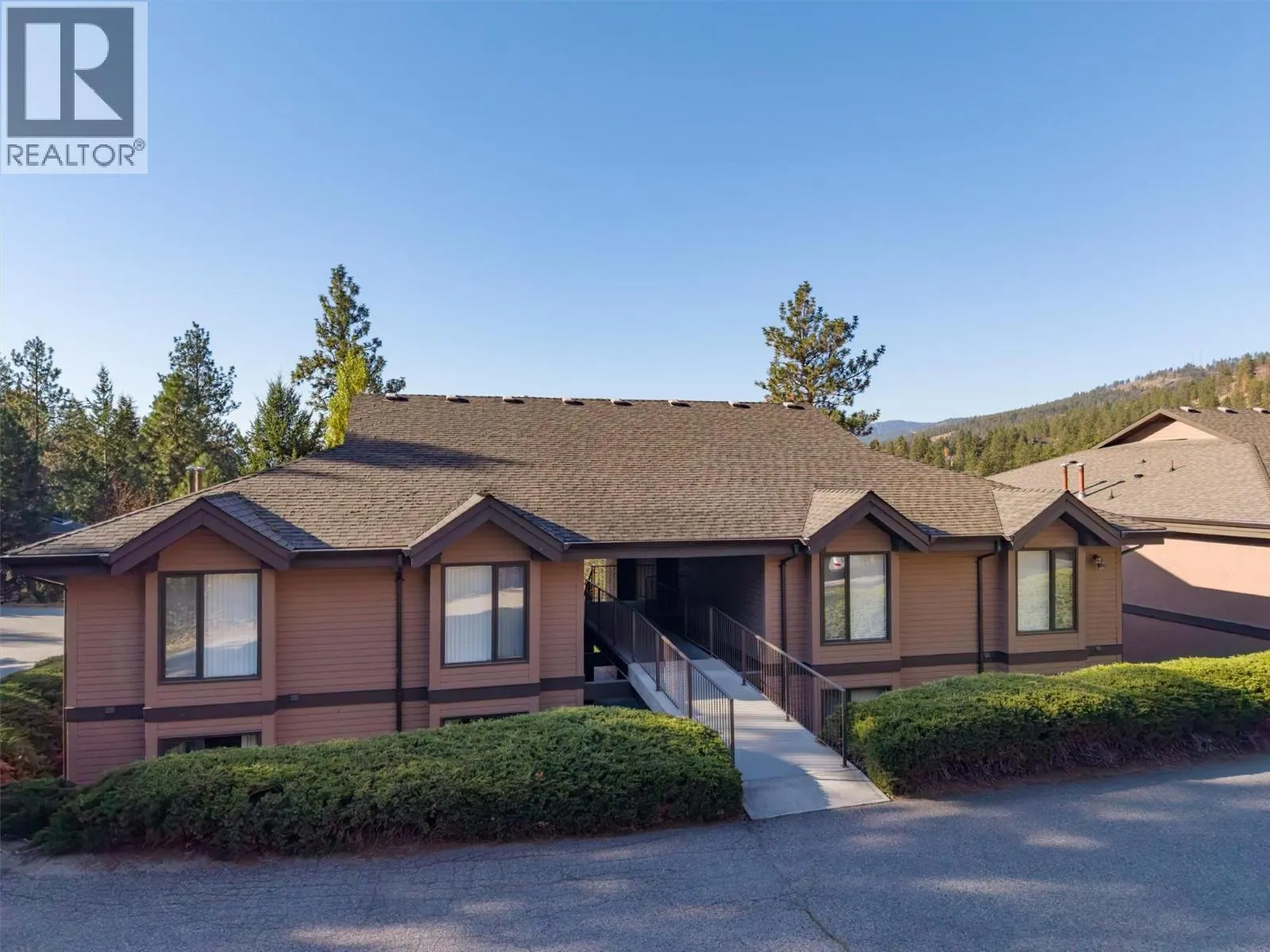 2218 Golf Course Drive