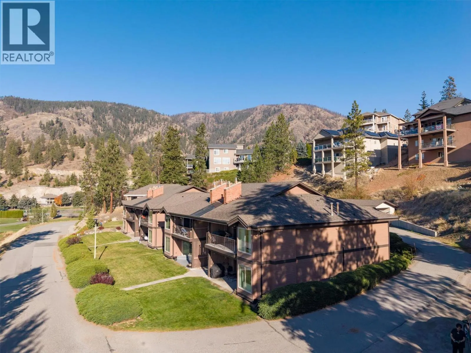 2218 Golf Course Drive