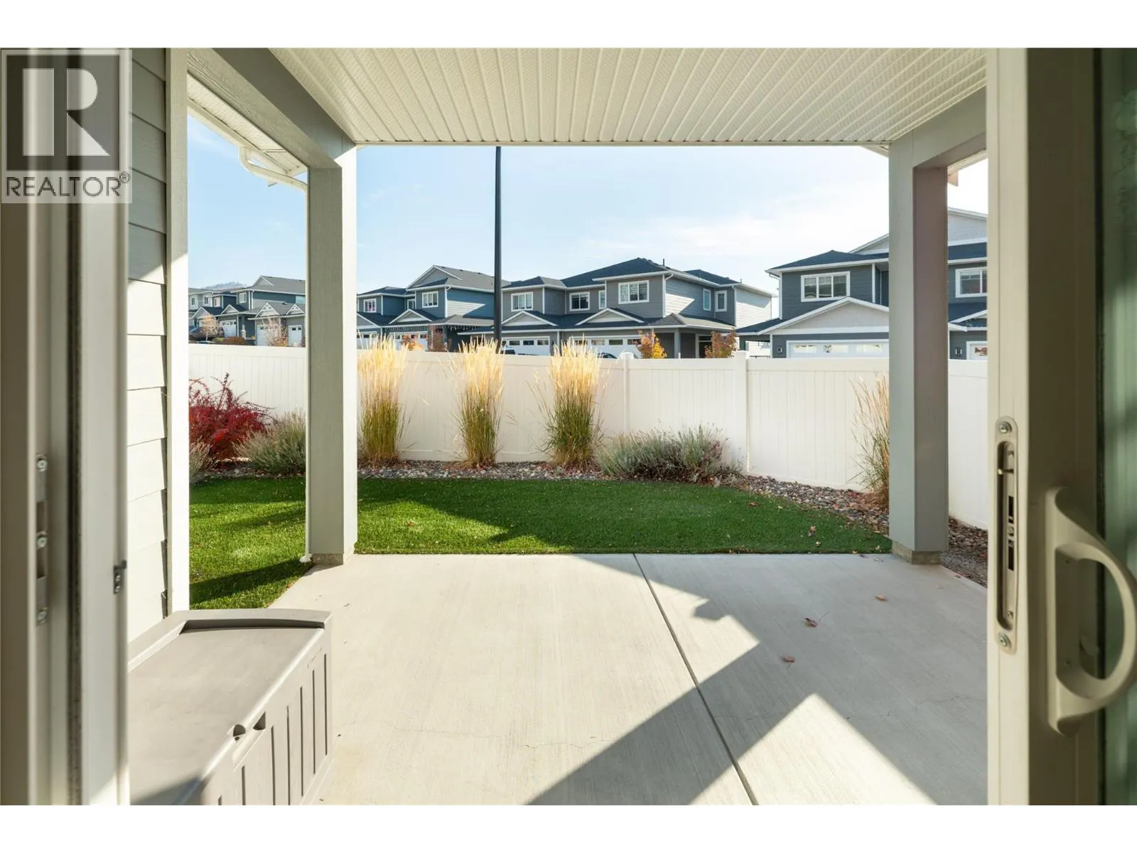 3370 Hawks Crescent