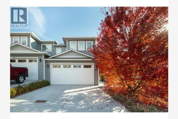 3370 Hawks Crescent