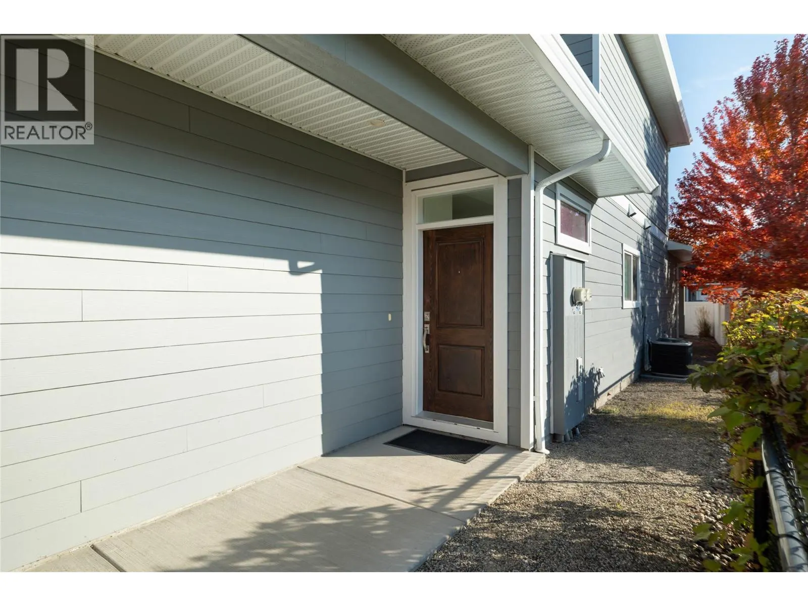 3370 Hawks Crescent