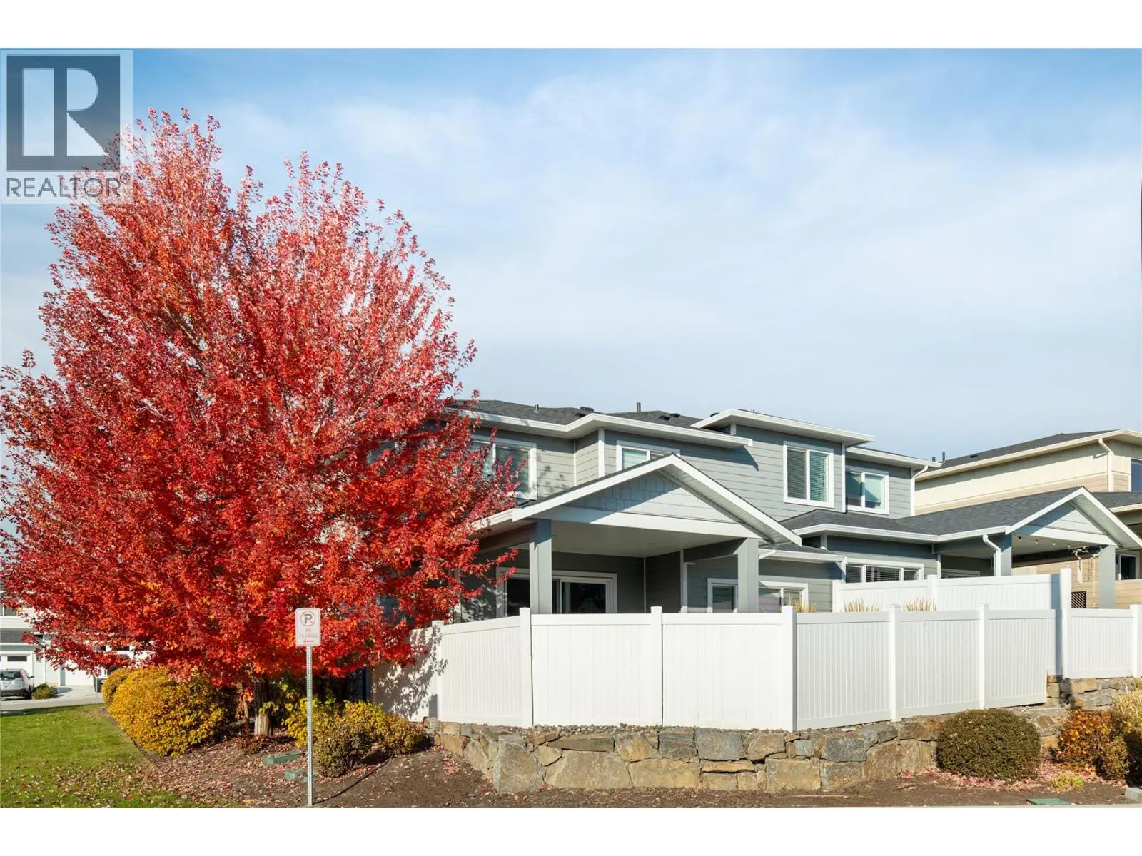 3370 Hawks Crescent