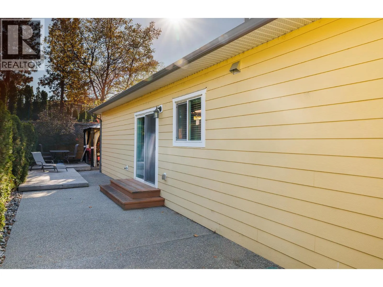 3421 Kingfisher Road