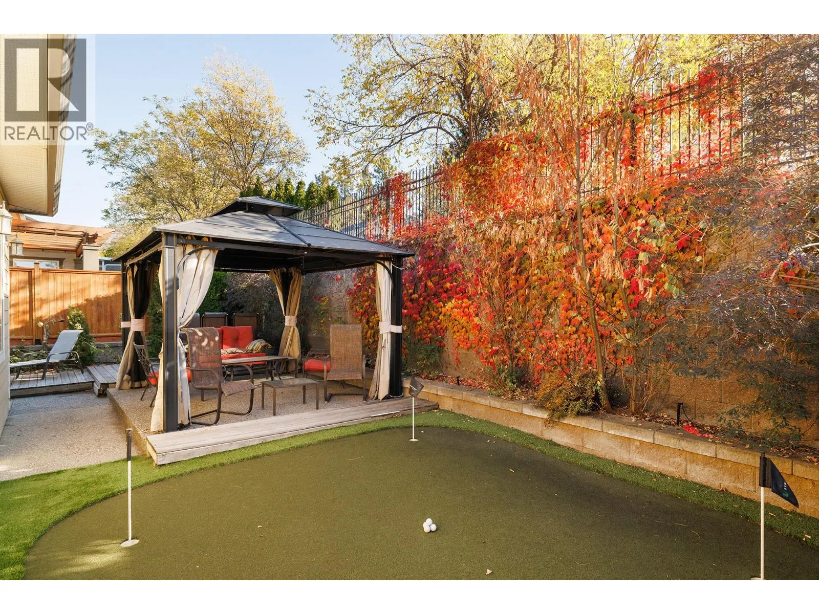 3421 Kingfisher Road