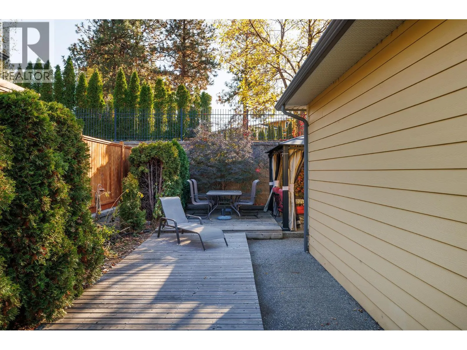 3421 Kingfisher Road