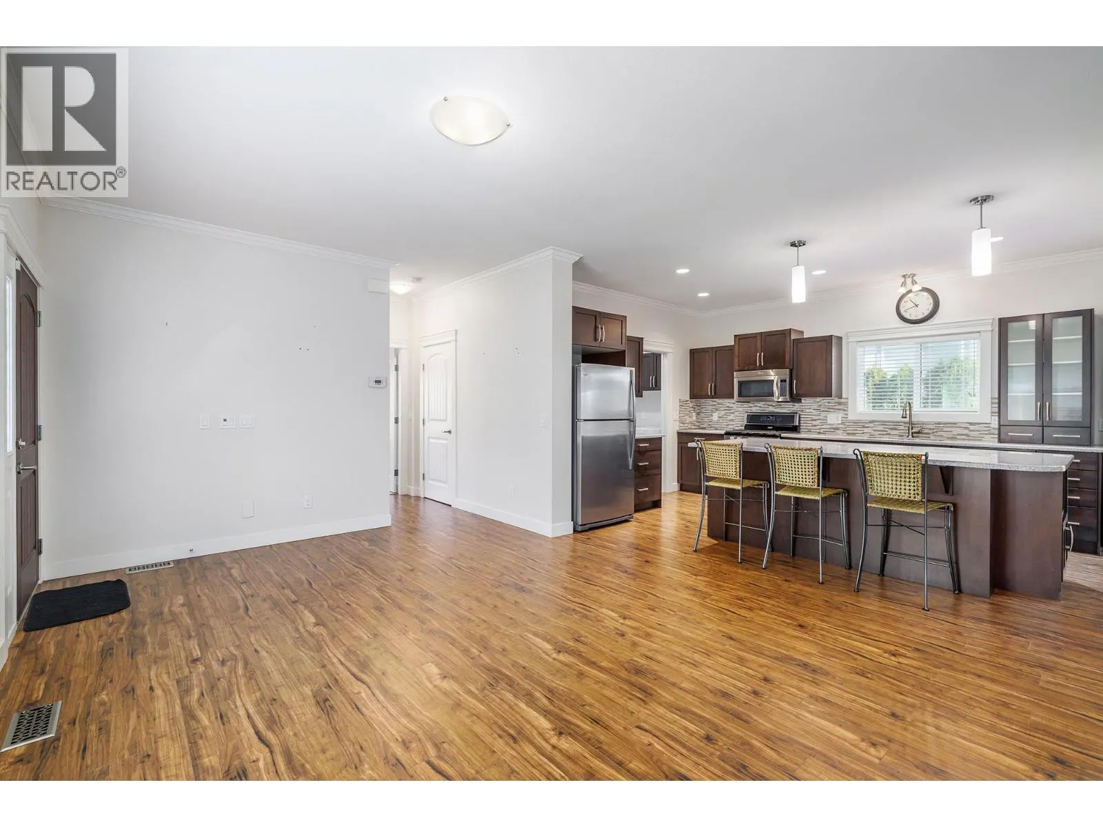 3421 Kingfisher Road