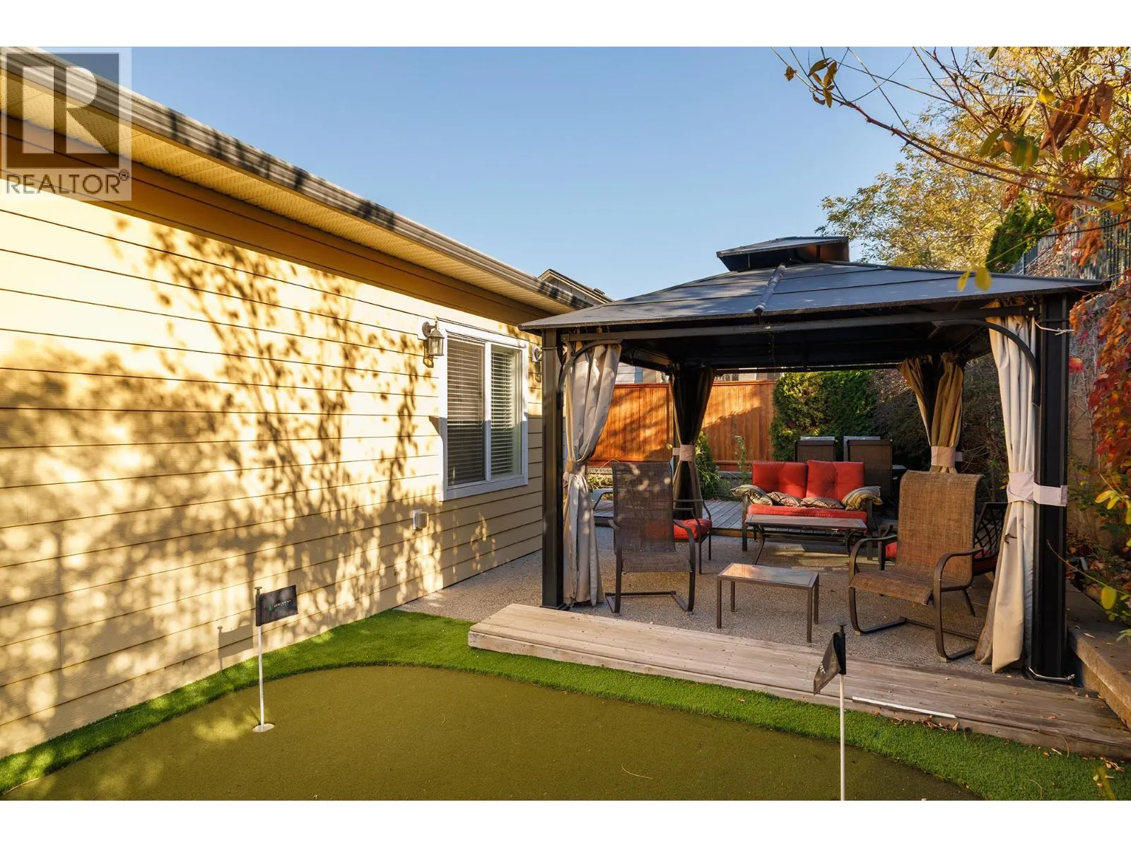 3421 Kingfisher Road
