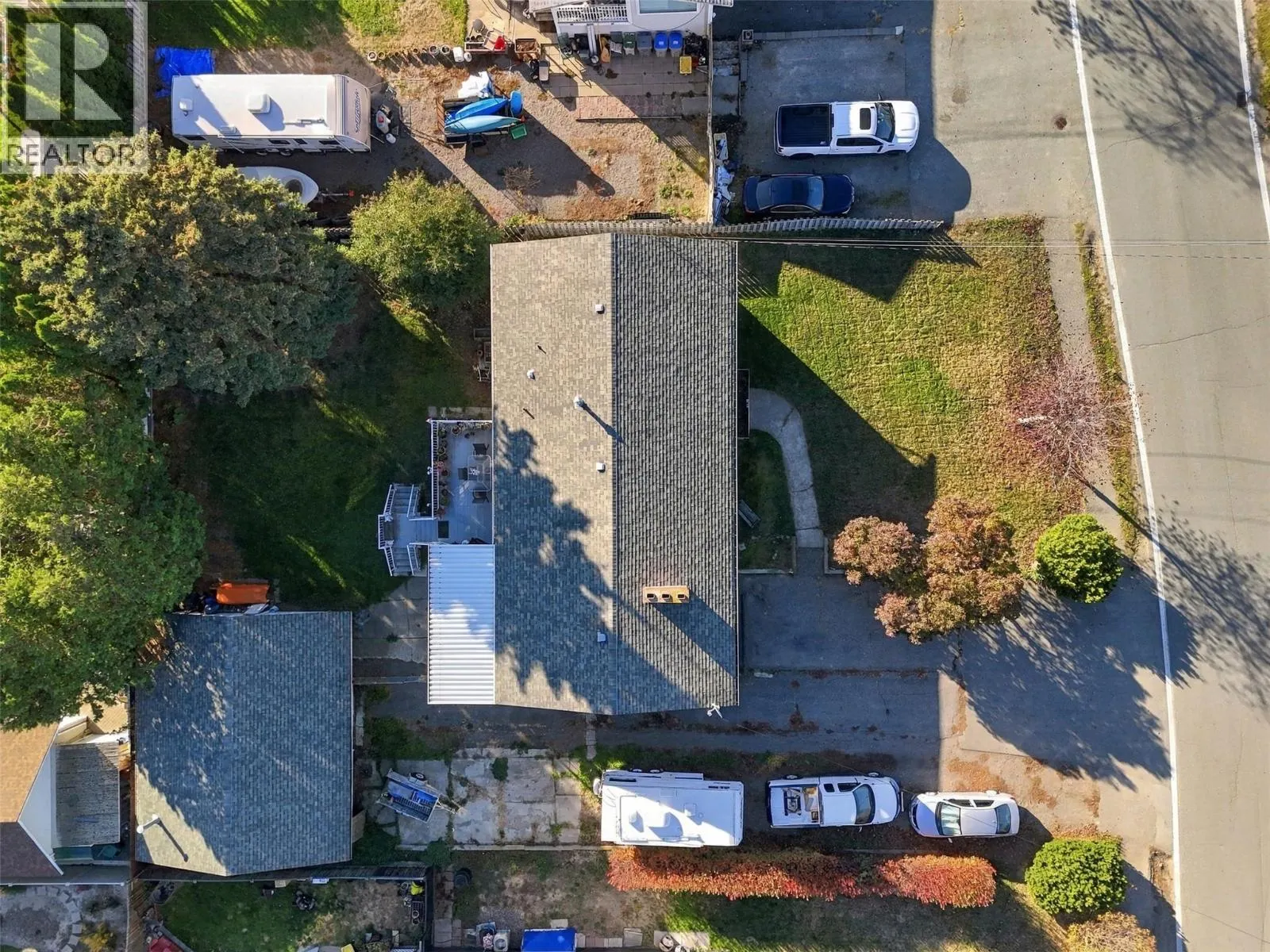 2499 Fleetwood Avenue