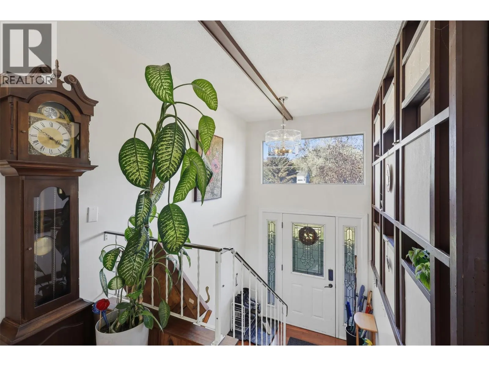 2499 Fleetwood Avenue
