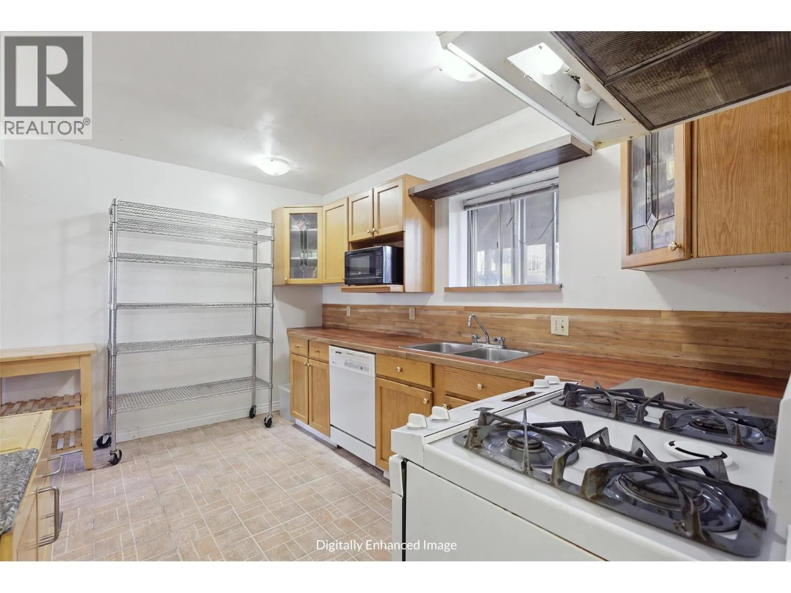 2499 Fleetwood Avenue