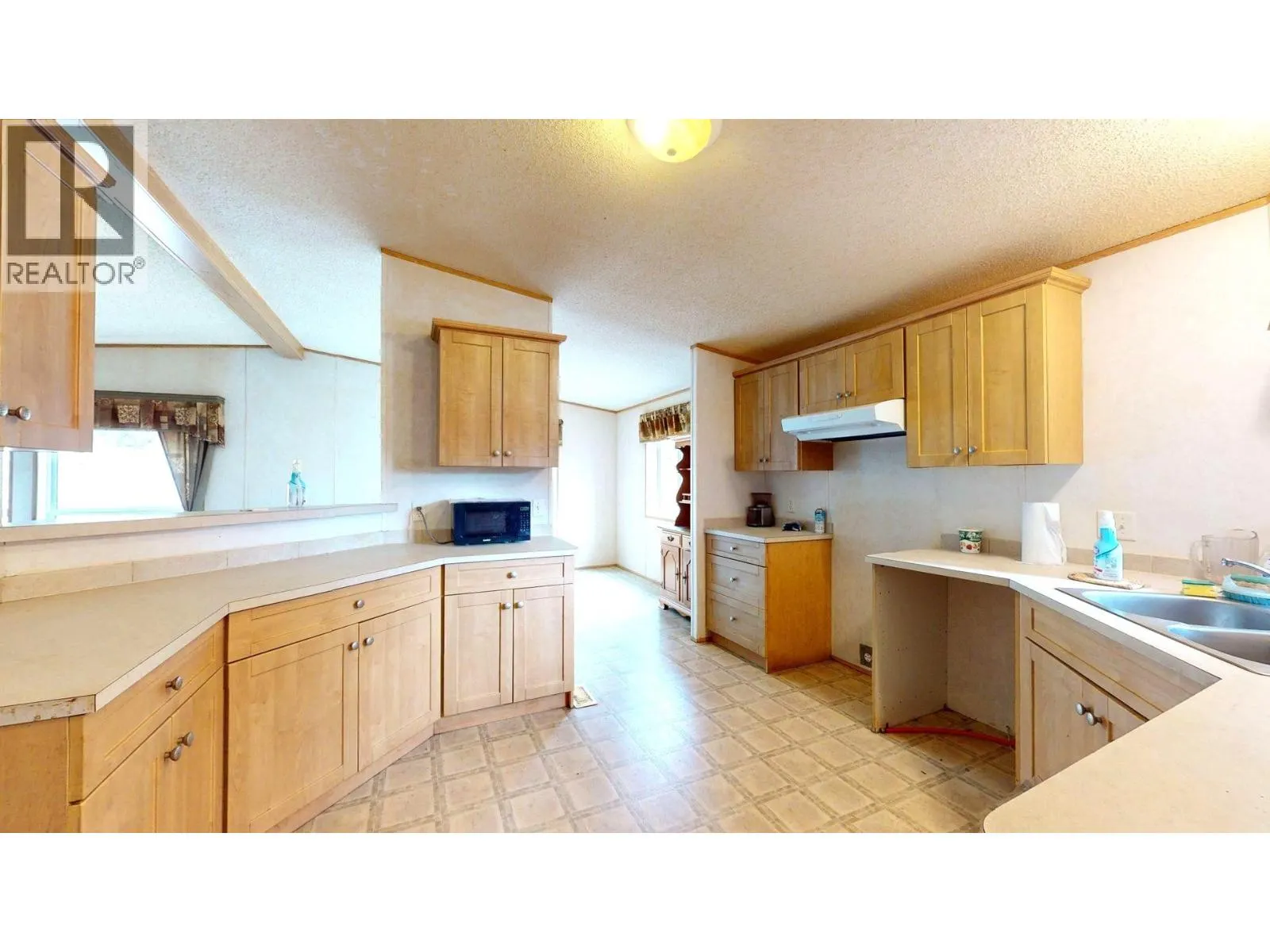 12 Cassiar Drive