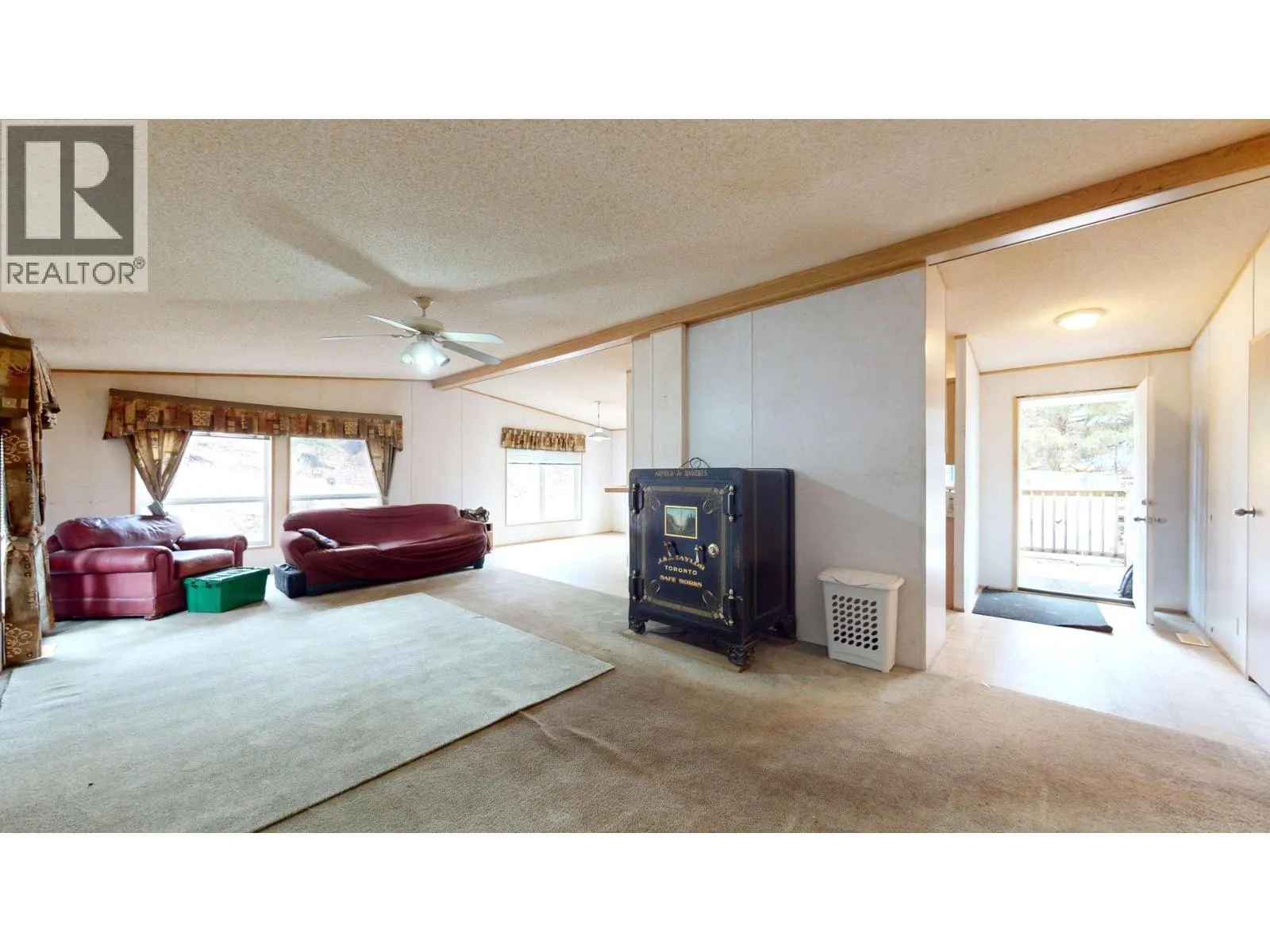 12 Cassiar Drive
