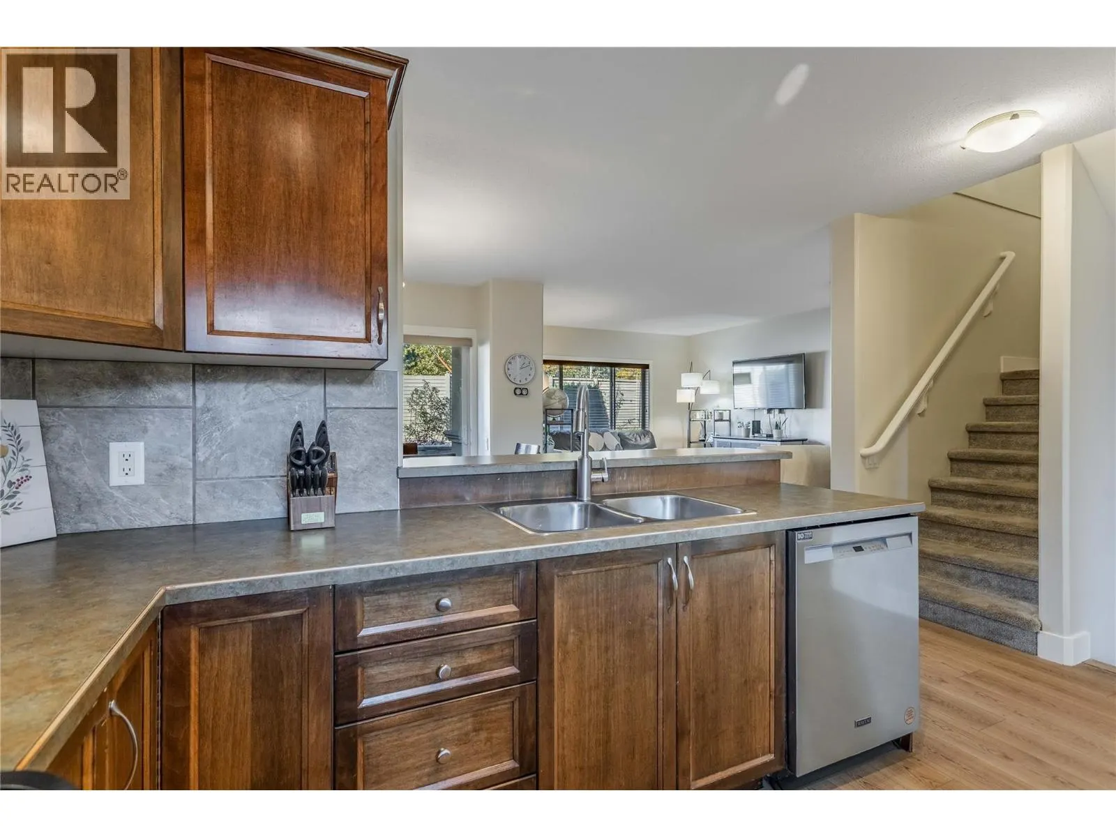 218 Glen Park Drive Unit# 27