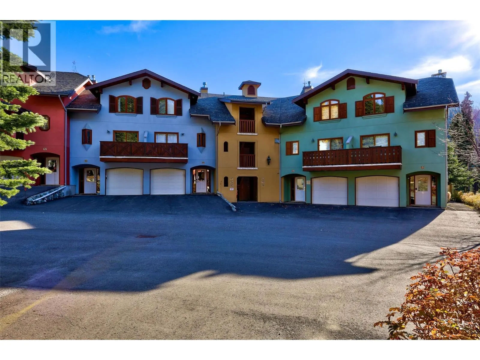 3320 VILLAGE Place Unit# 46