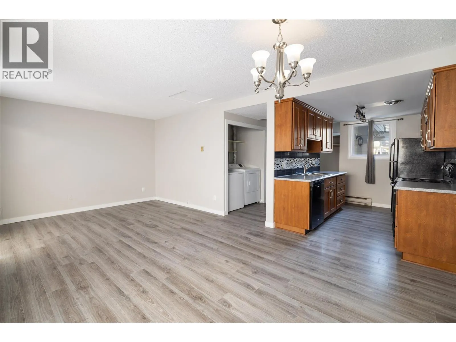 4910 25 Avenue Unit# 24