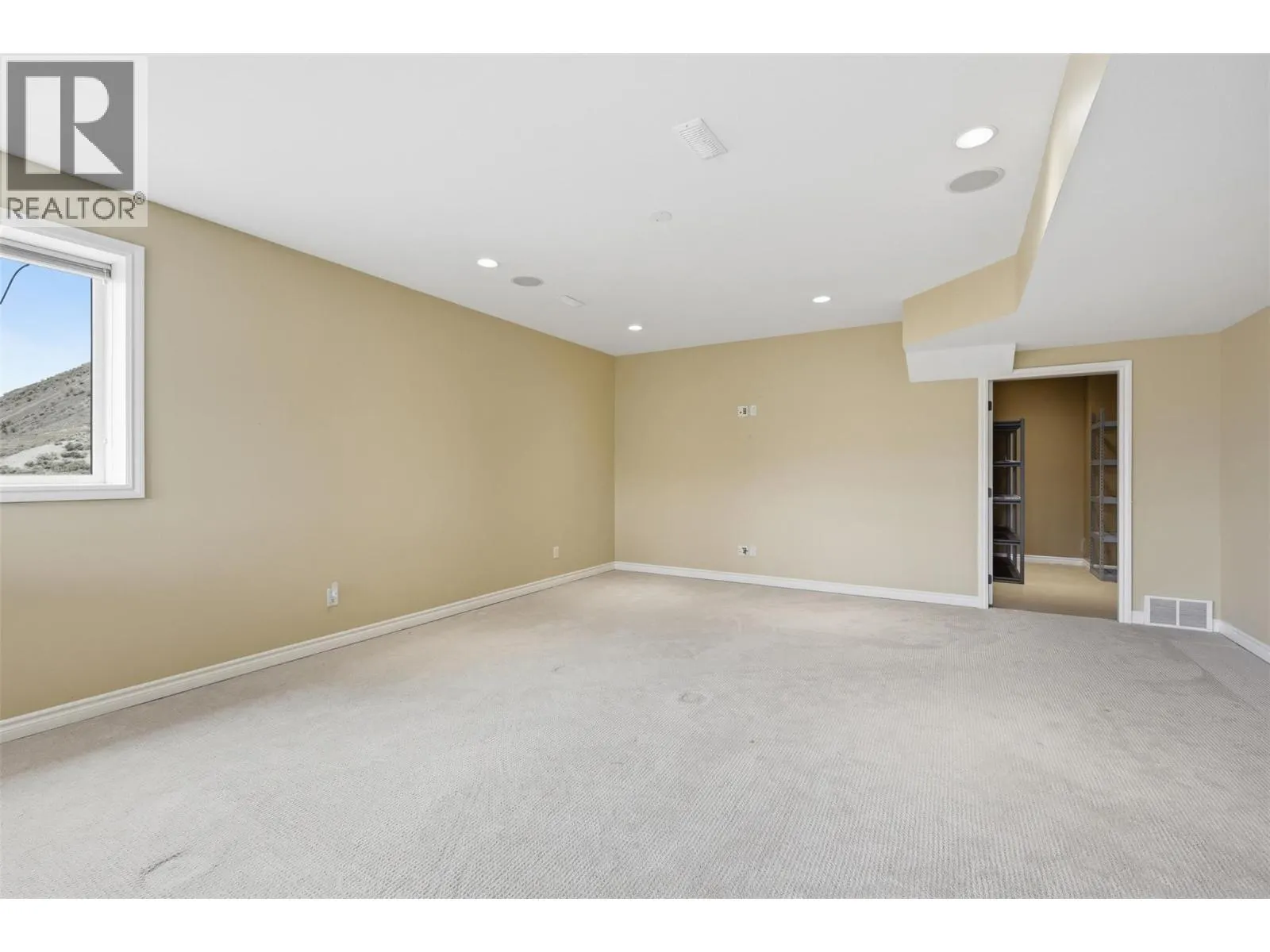 1589 GOLF RIDGE Drive