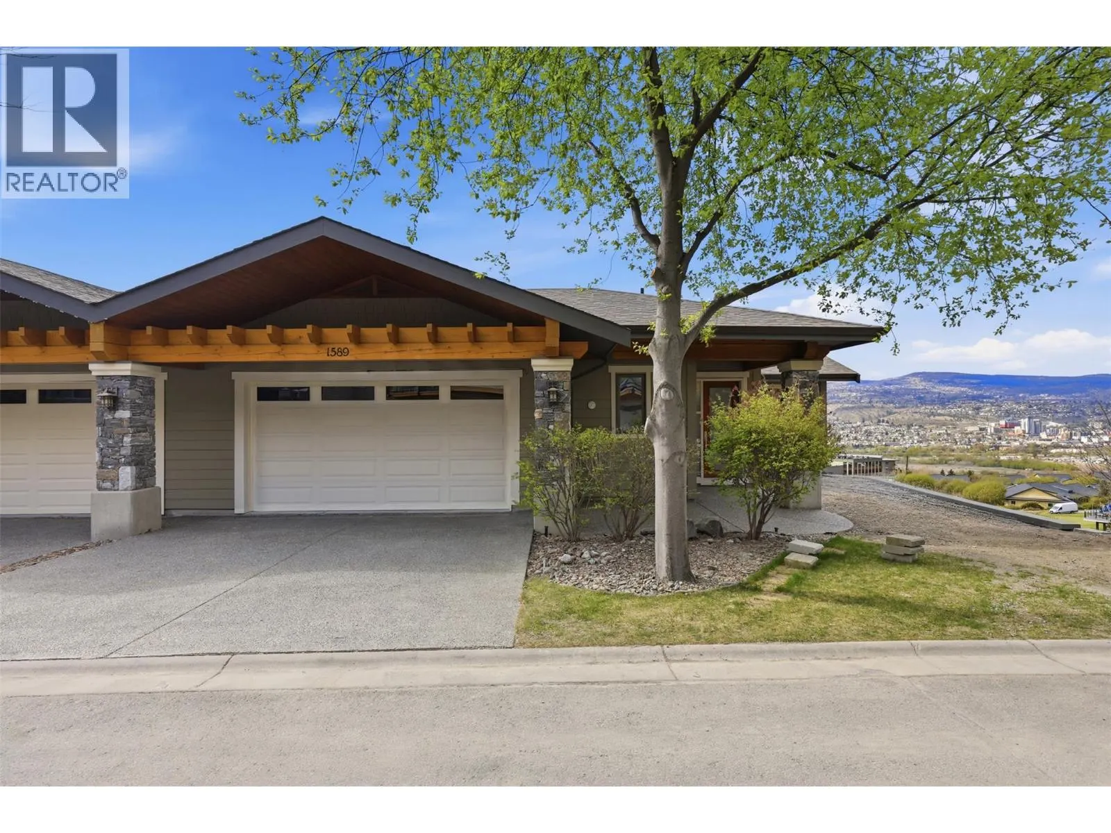 1589 GOLF RIDGE Drive