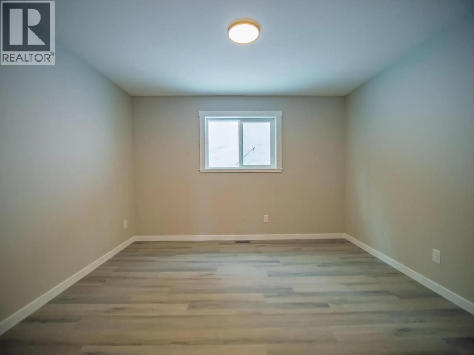 2255 McTavish Road Unit# B Lot# SL1