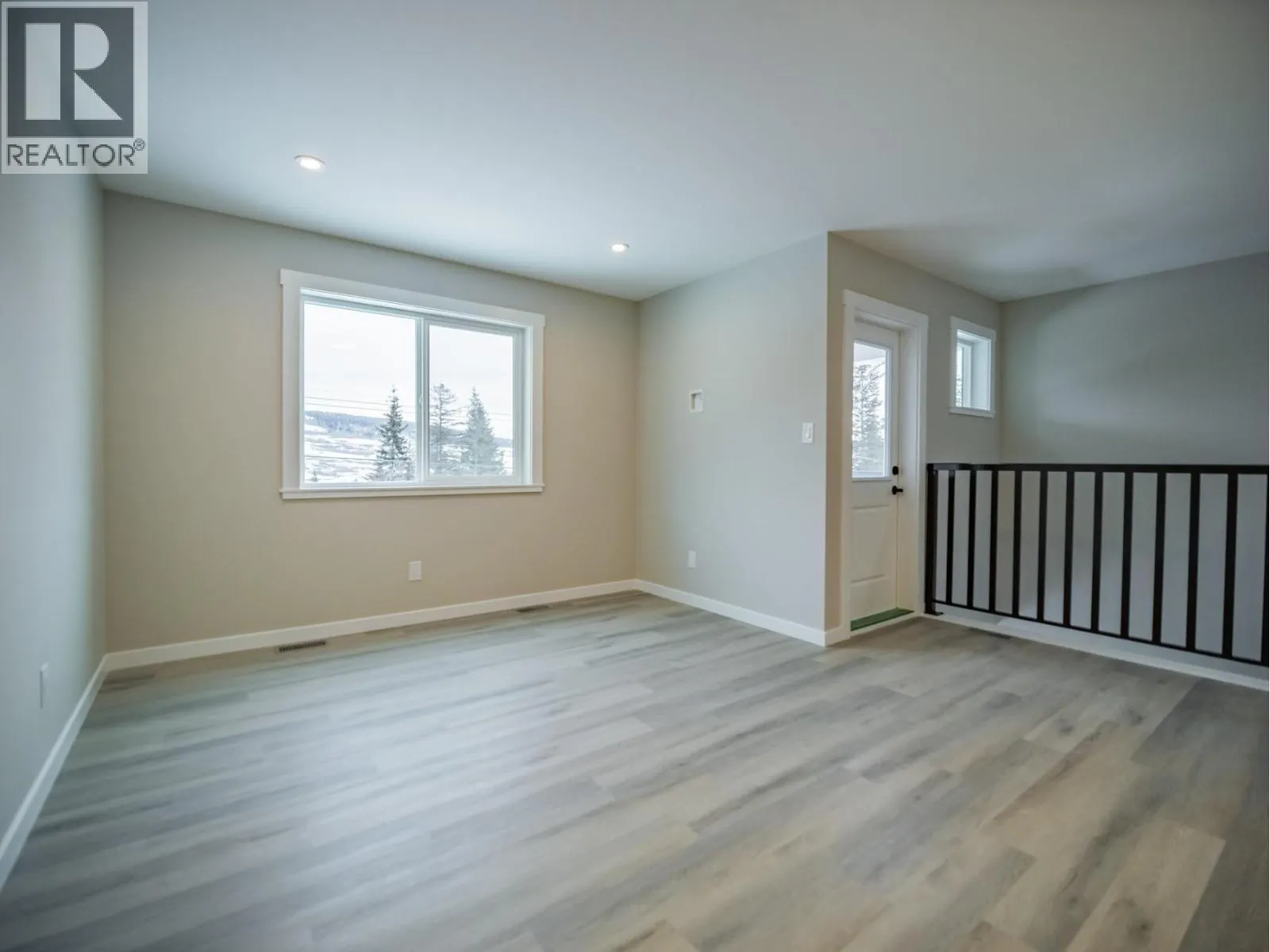 2255 McTavish Road Unit# B Lot# SL1