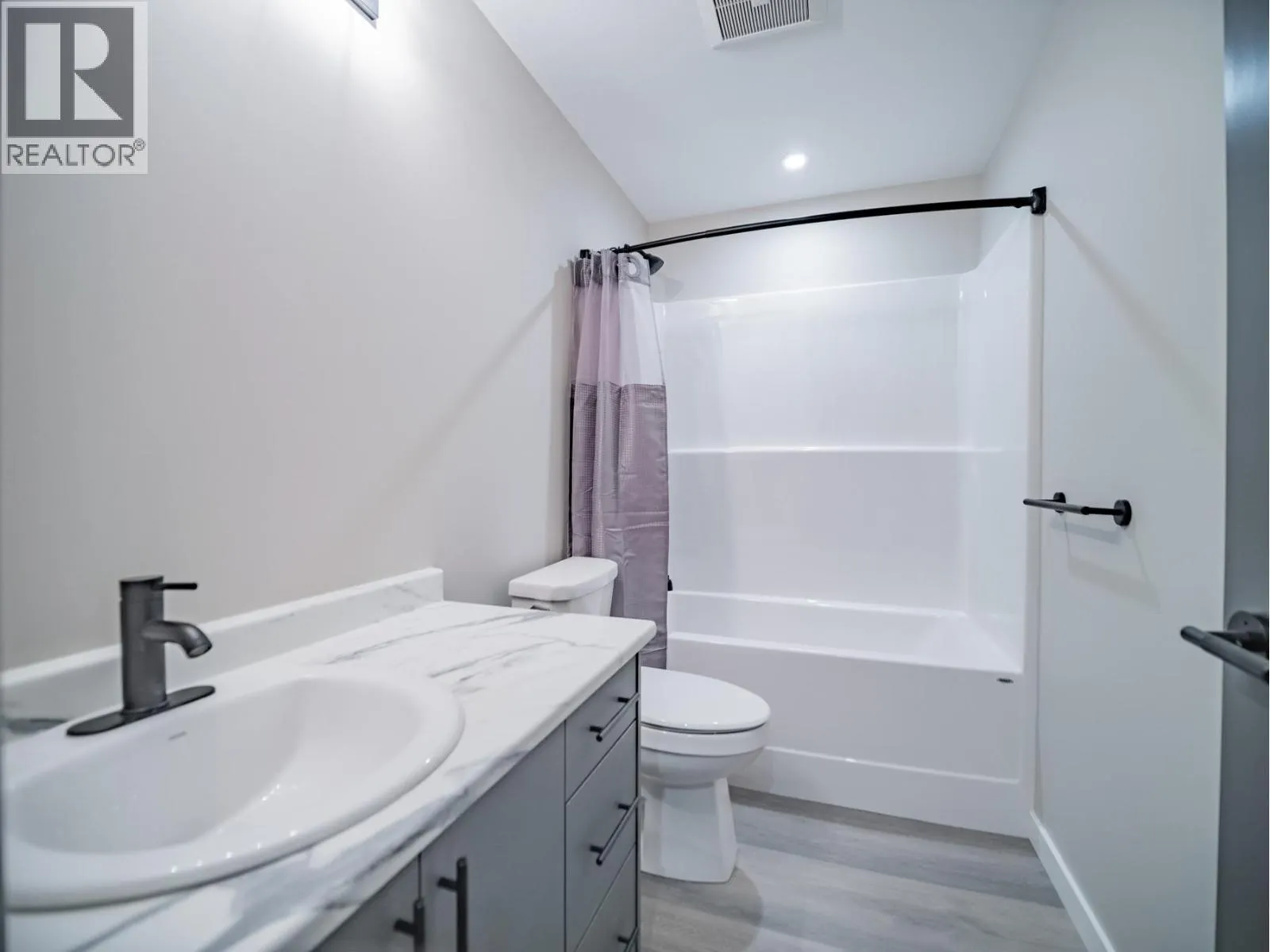 2255 McTavish Road Unit# B Lot# SL1
