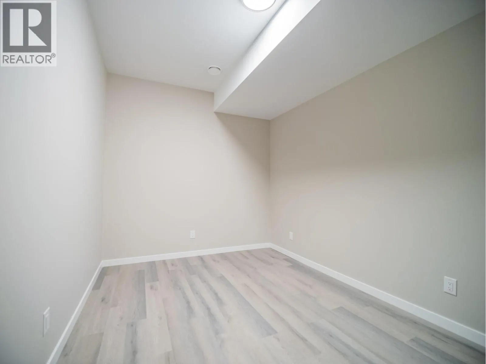 2255 McTavish Road Unit# B Lot# SL1