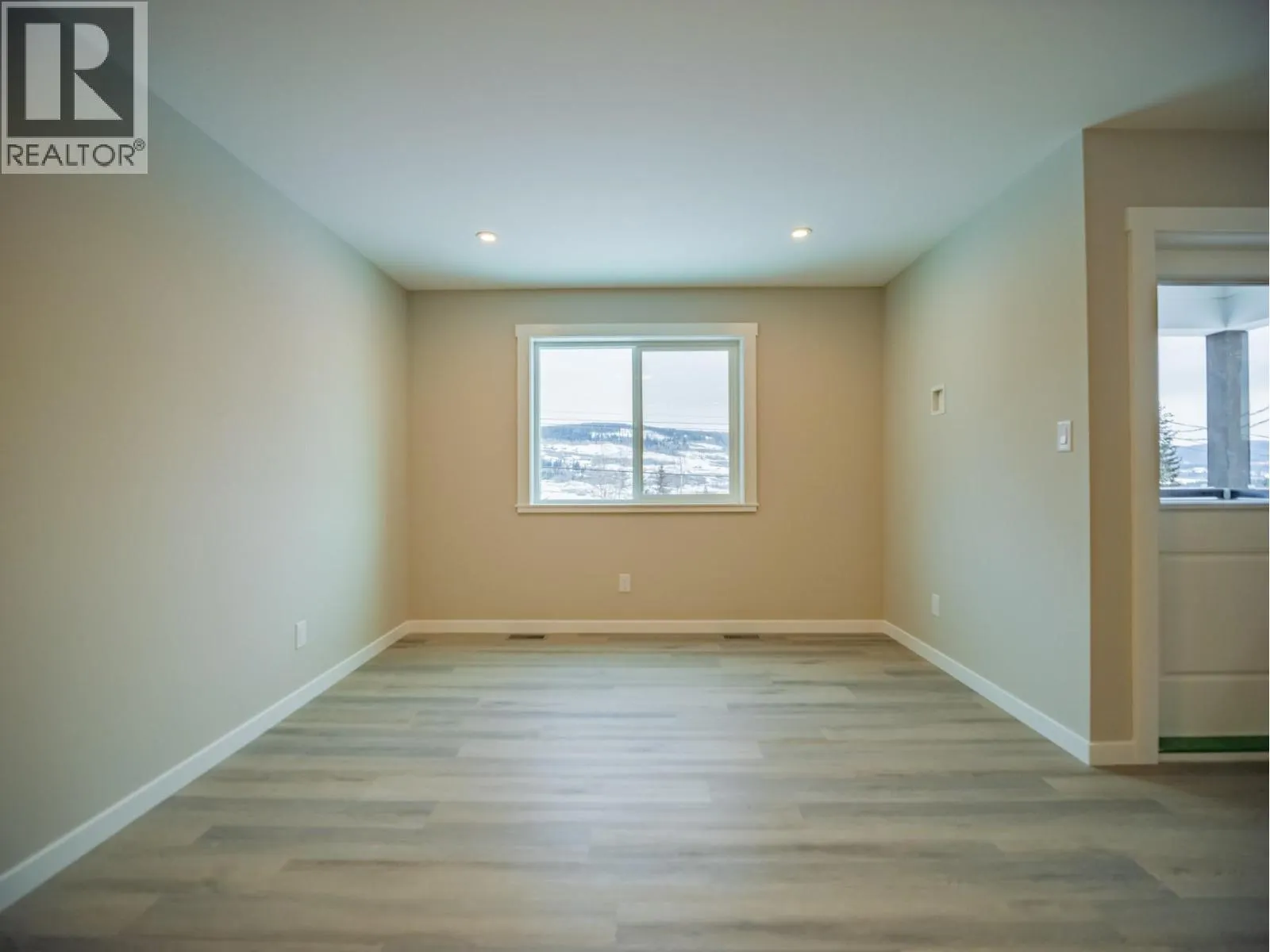 2255 McTavish Road Unit# B Lot# SL1