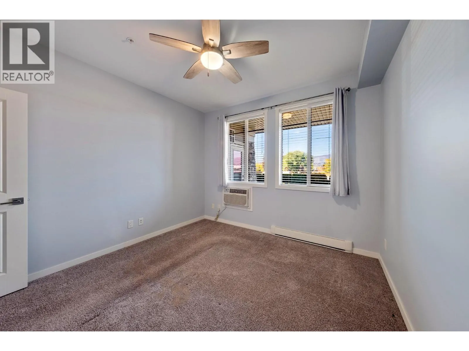 3731 Casorso Road Unit# 106