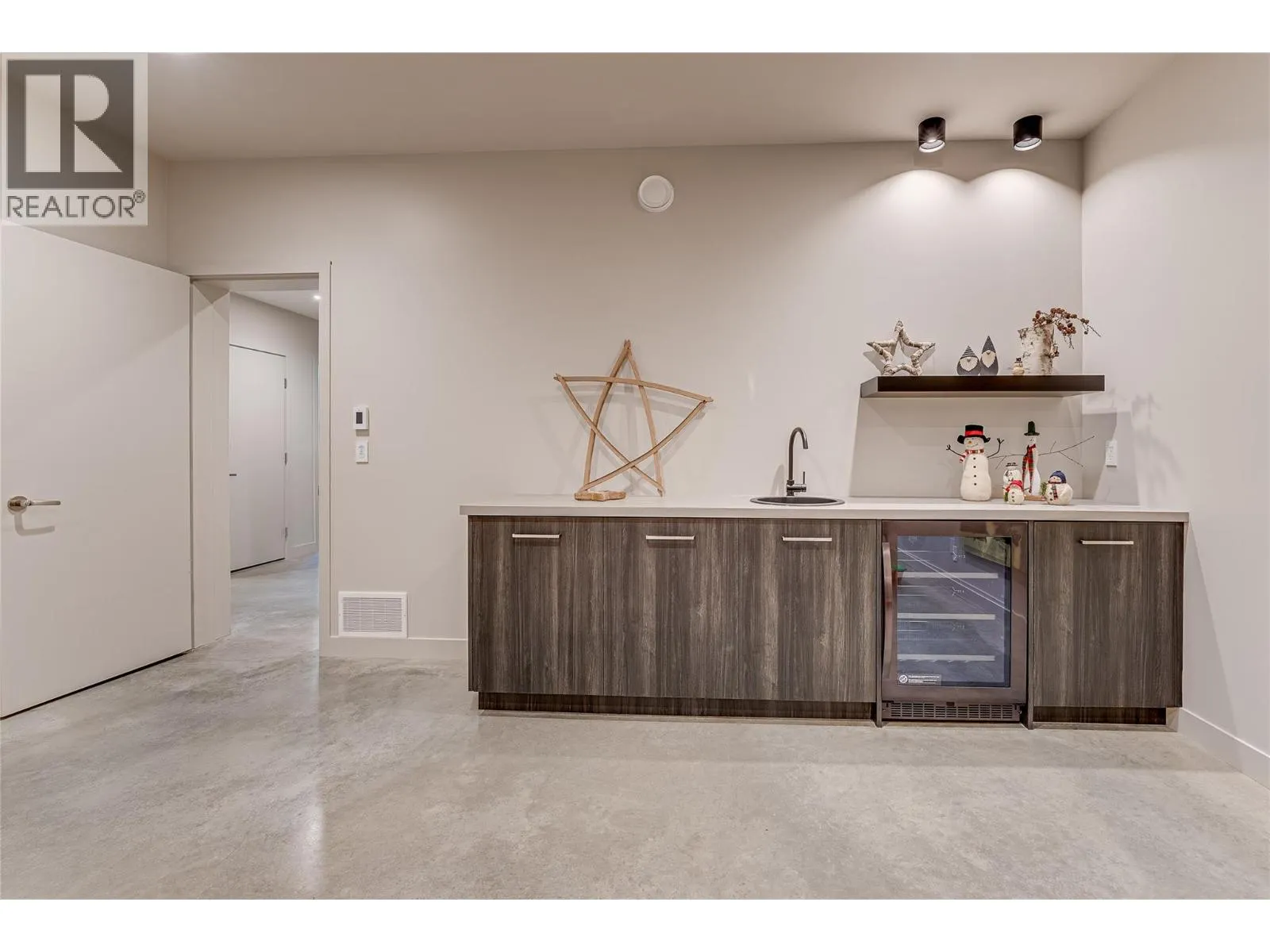 200 Valerian Lane