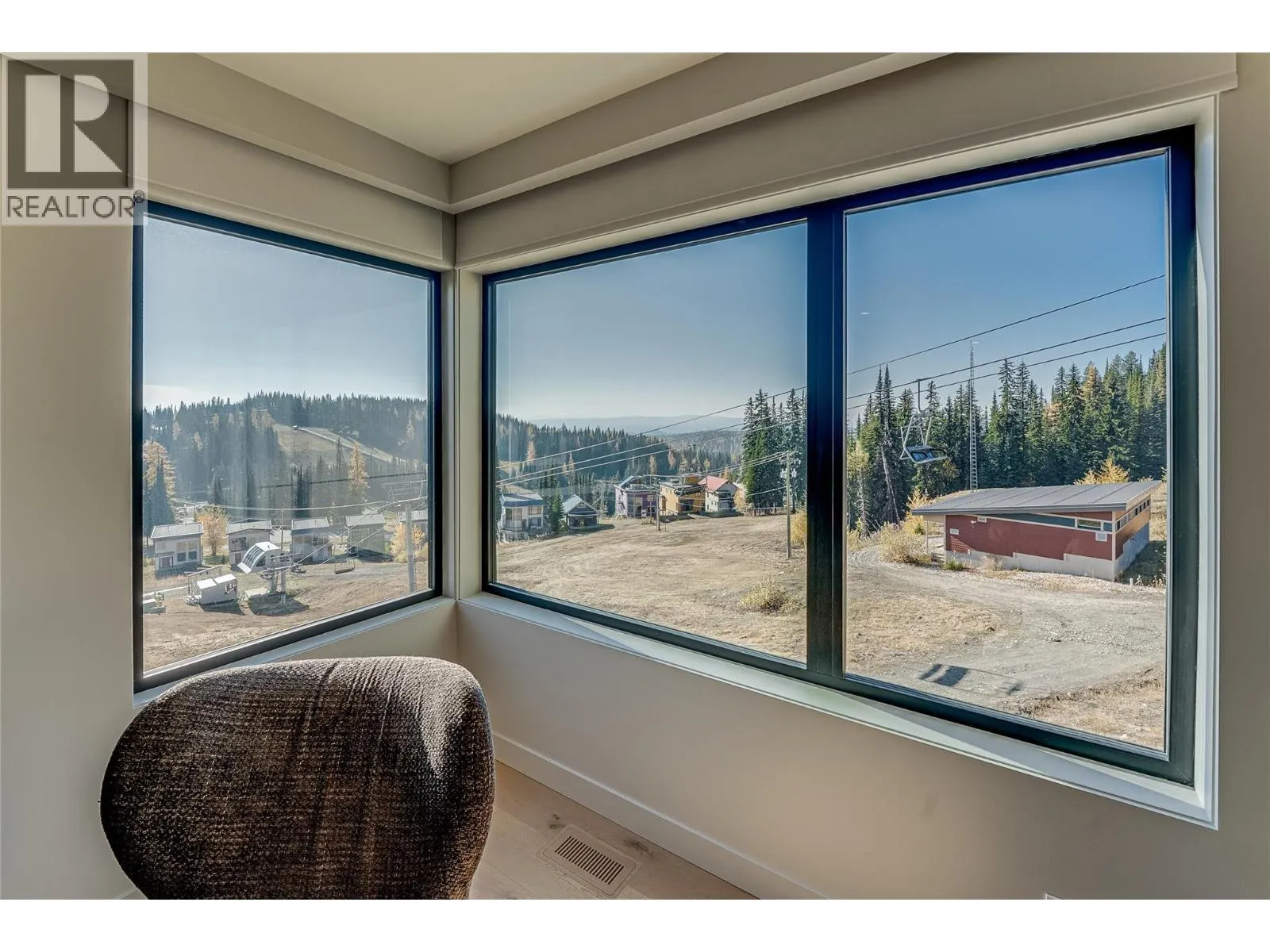 200 Valerian Lane
