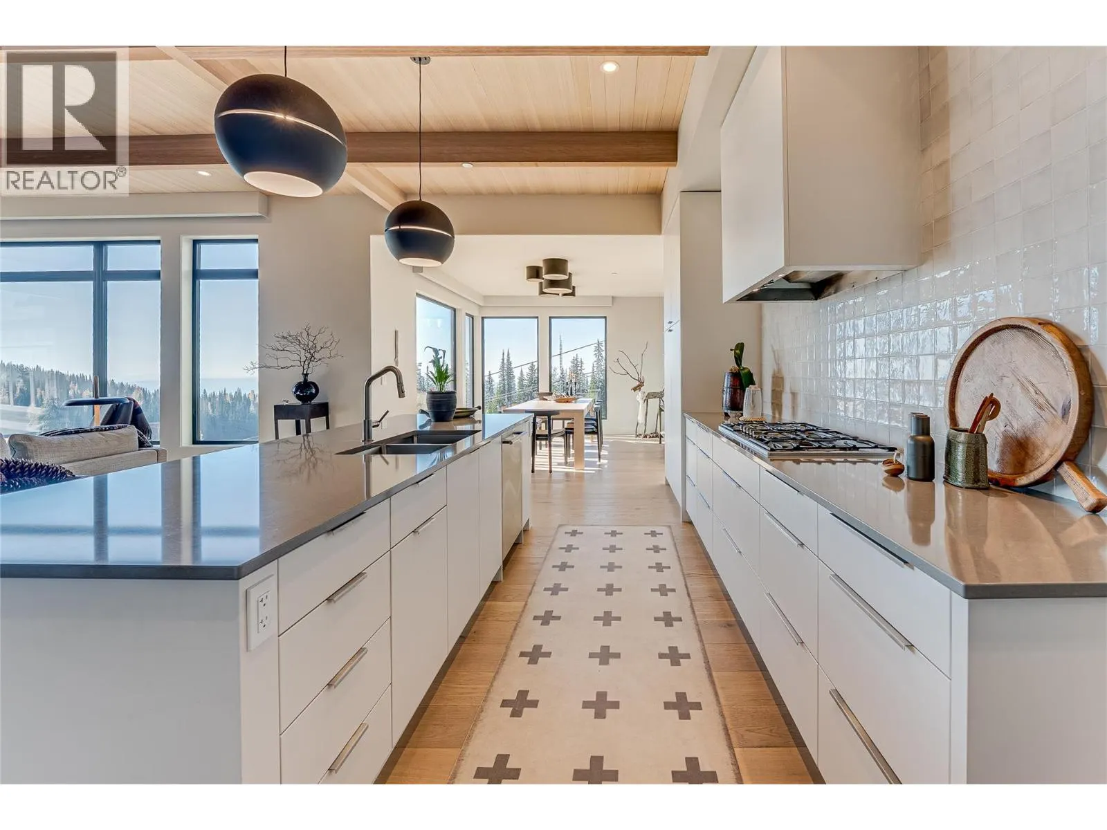 200 Valerian Lane