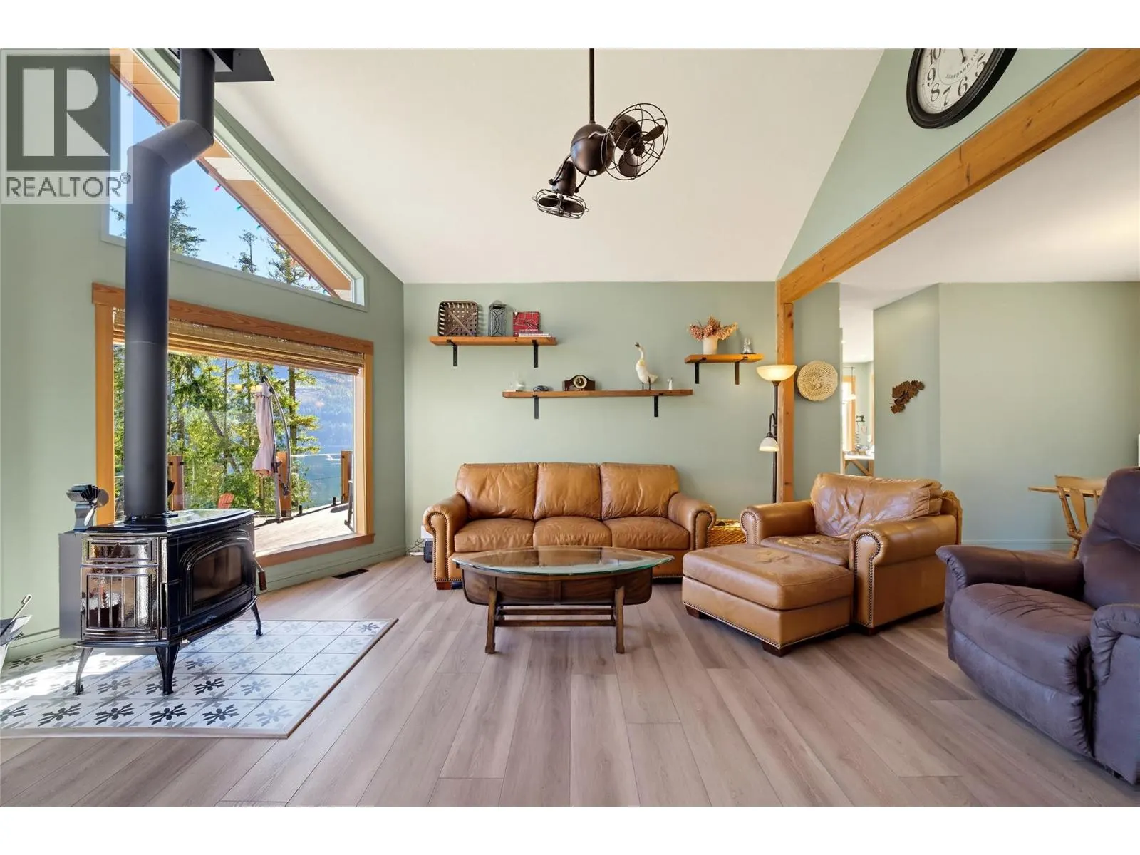 5404 Sunnybrae Canoe Point Road Unit# 4