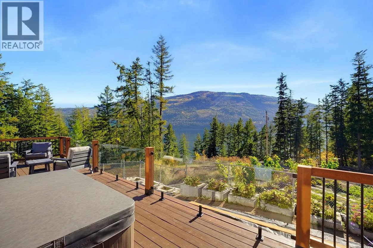 5404 Sunnybrae Canoe Point Road Unit# 4