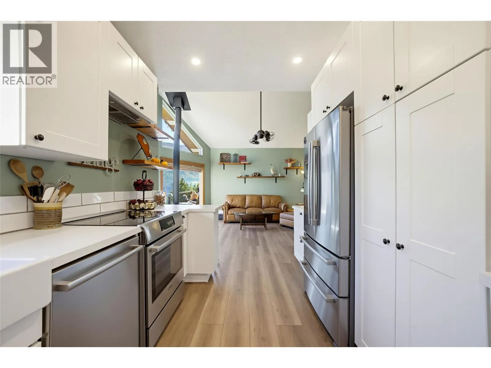 5404 Sunnybrae Canoe Point Road Unit# 4