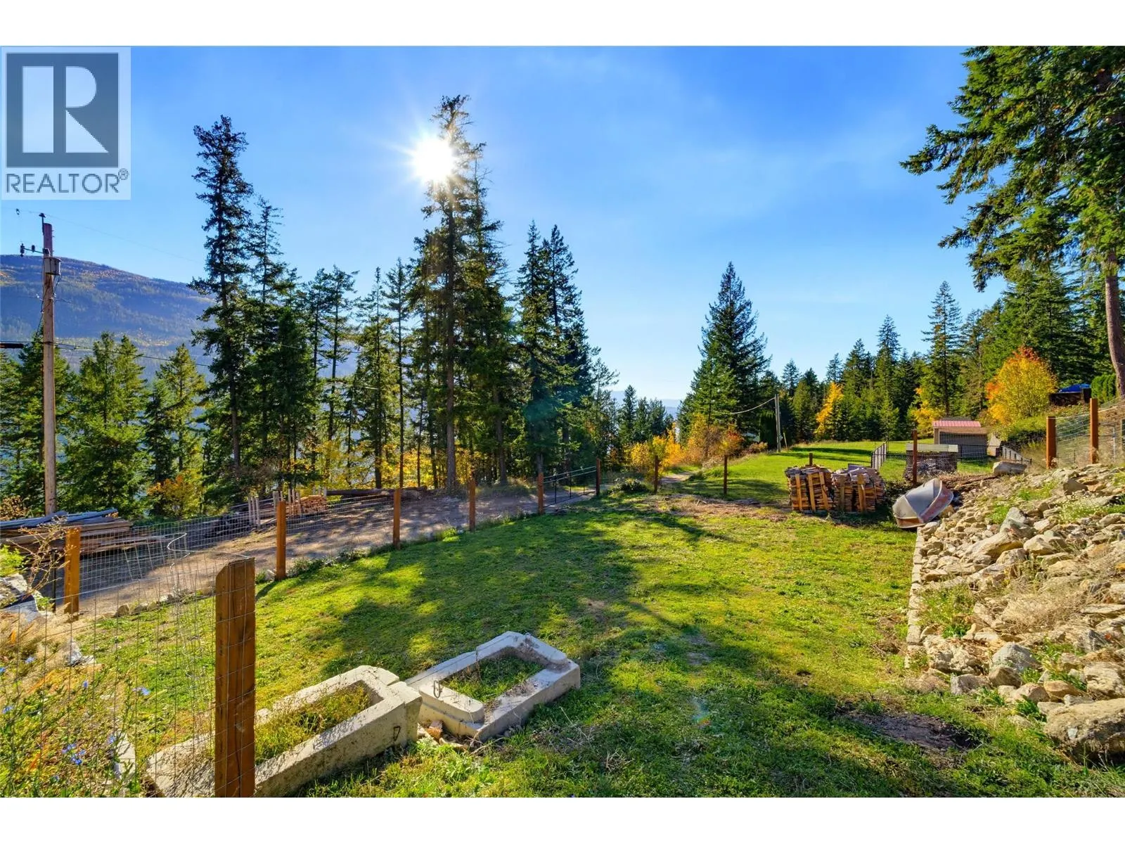 5404 Sunnybrae Canoe Point Road Unit# 4