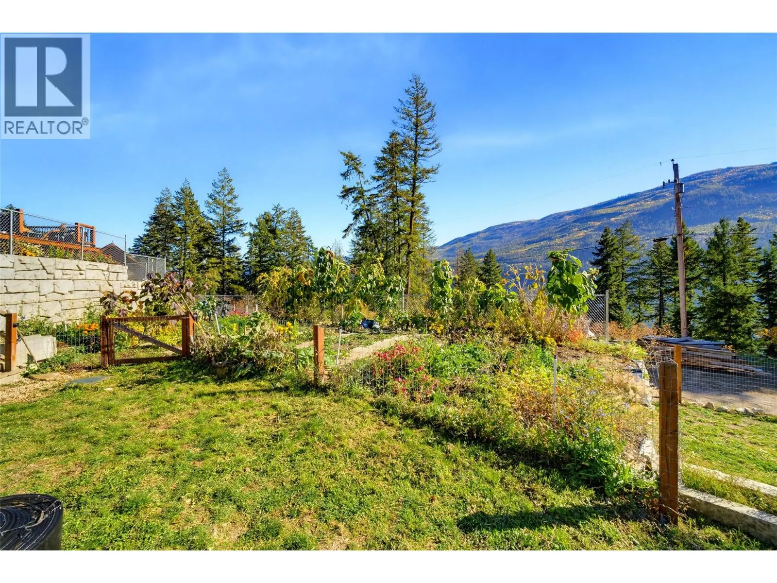 5404 Sunnybrae Canoe Point Road Unit# 4