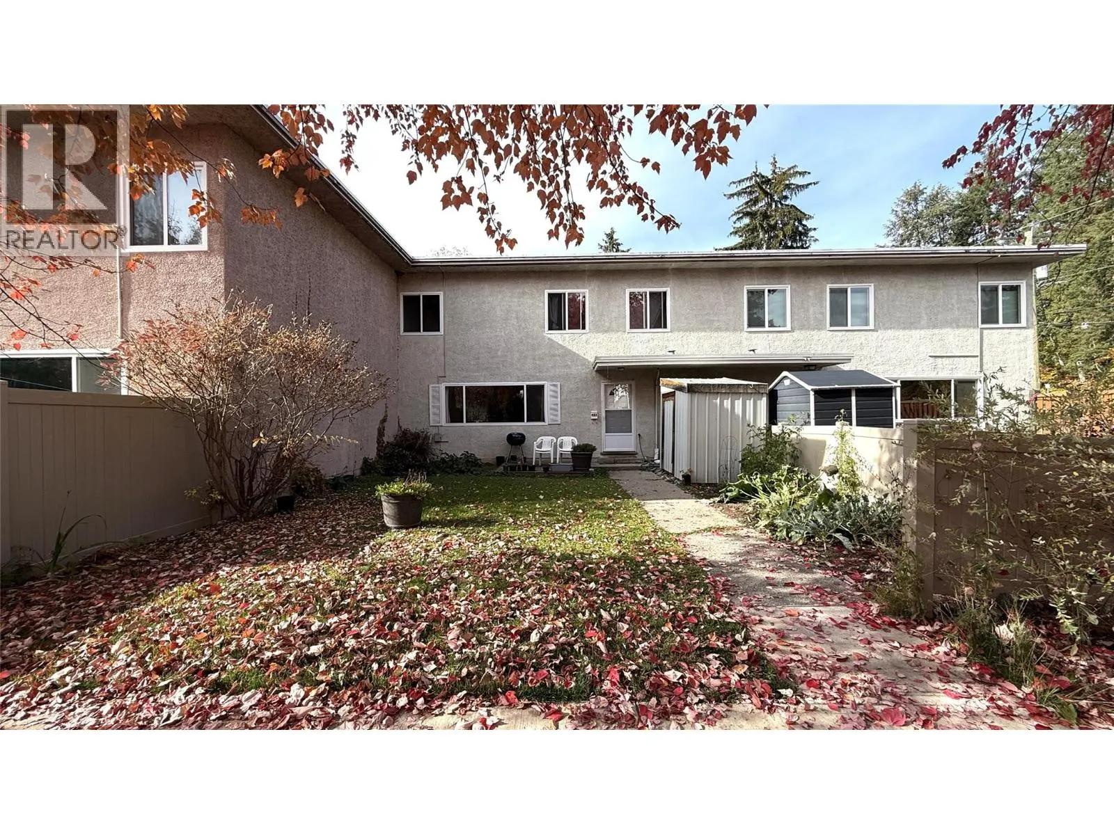 403 Richards Street W
